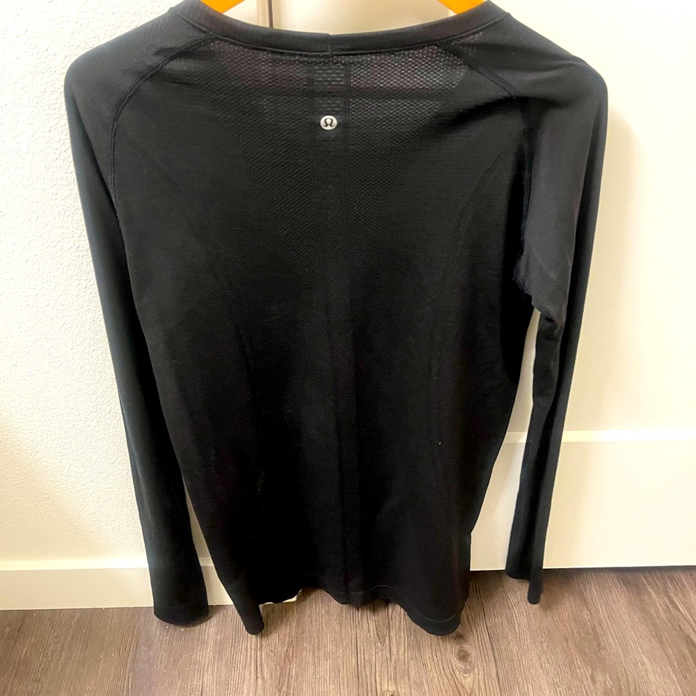 Lululemon long sleeve running T